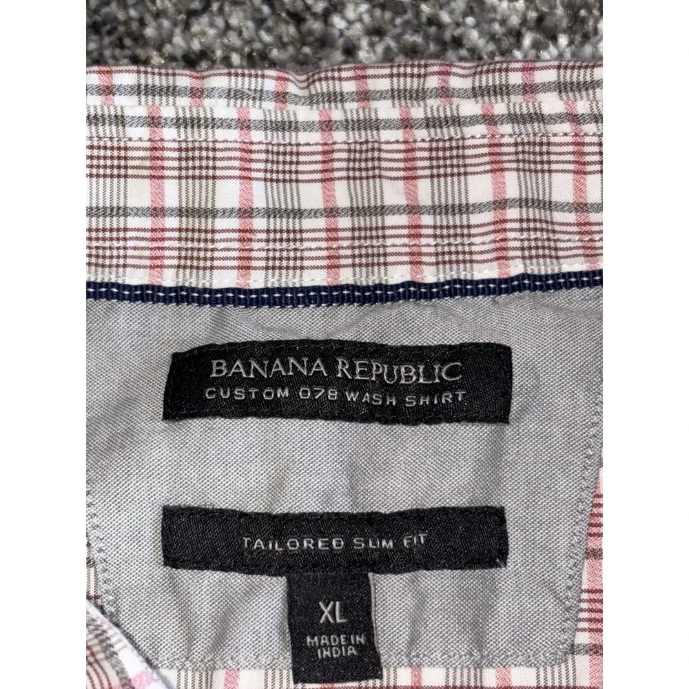Banana Republic Tailored Slim Fit Button Up Shirt XL Red Jersey Brick Pattern